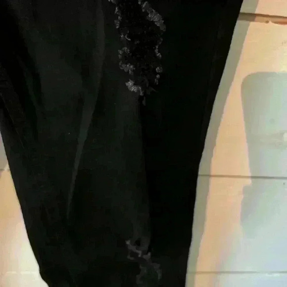 Kensie Effortless Ankle Mid rise jeans in black, 8/29, EUC, distressed denim - Picture 2 of 7